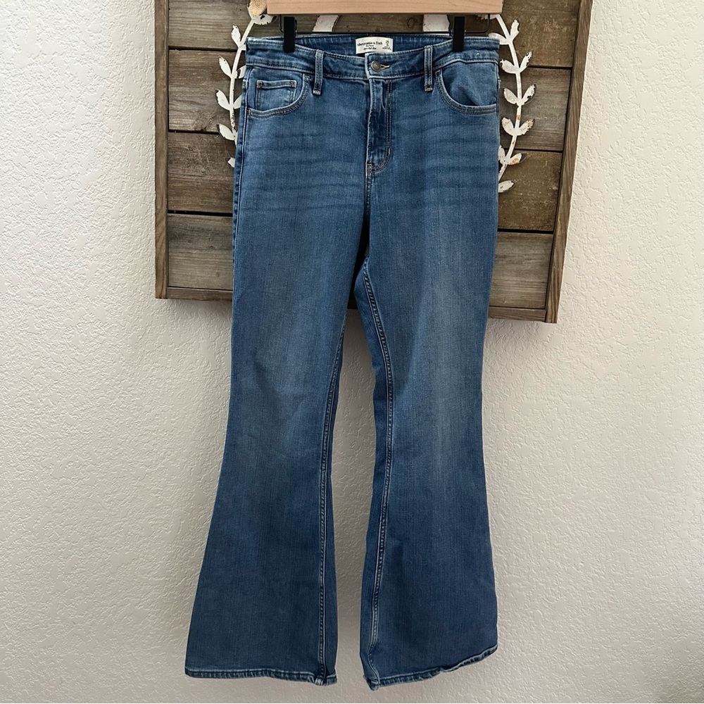 Abercrombie & Fitch The Flare Ultra High‎ Rise Women's Blue Flared Jeans 29 8